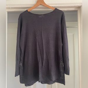 Boat neck linen top